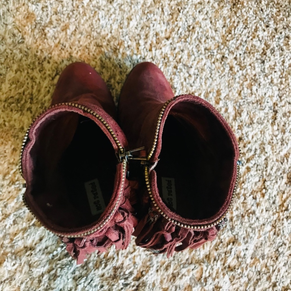 Fringed boots - Picture 3 of 3